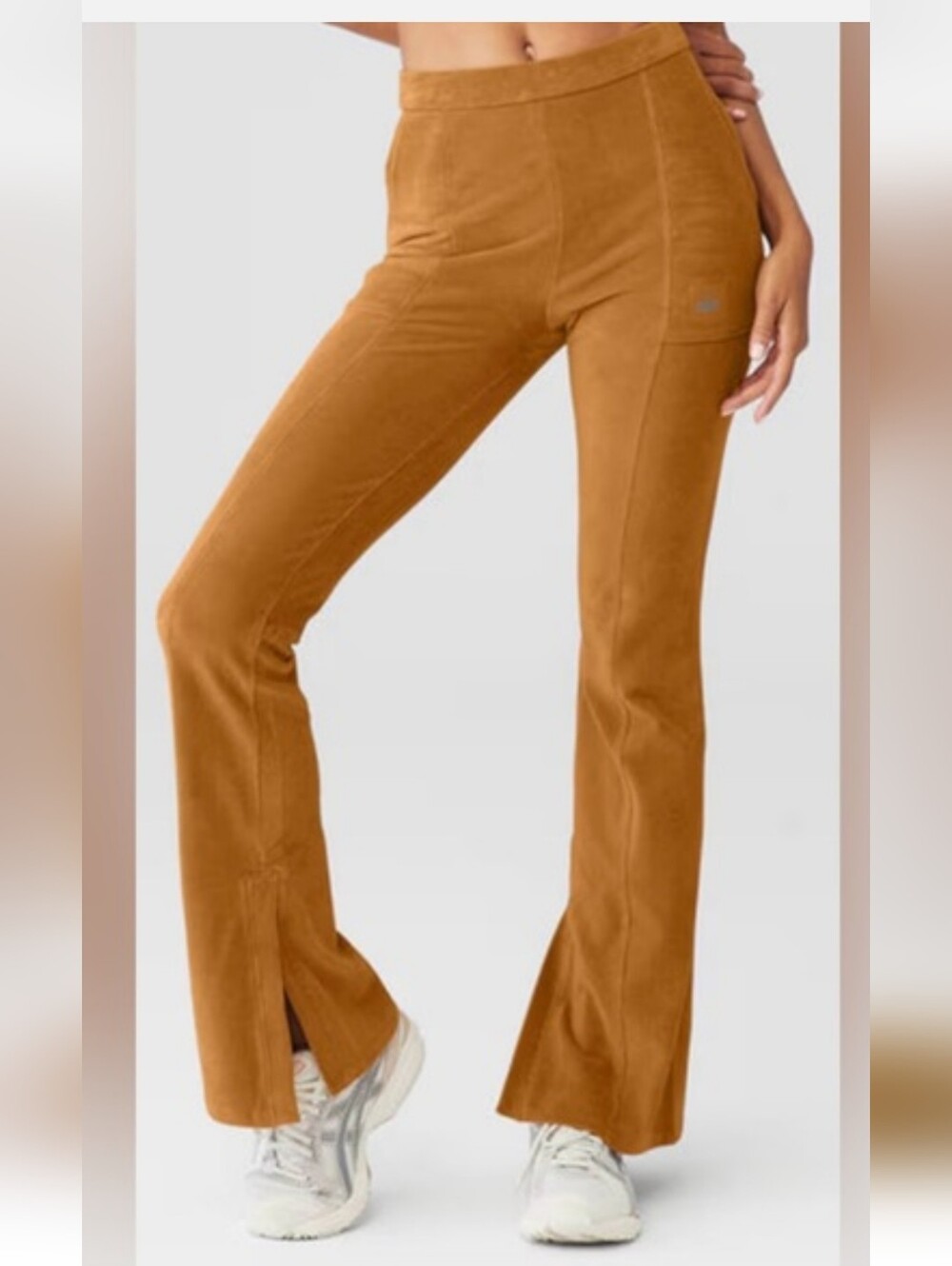 ALO YOGA Women's Micro Corduroy High-Waist Winter Break Flare Pant M